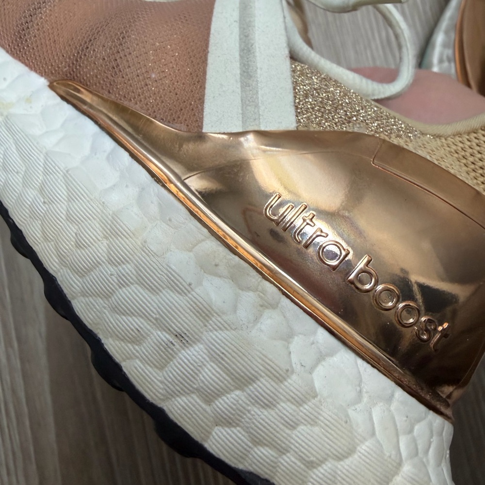 adidas by Stella McCartney Ultra Boost Metallic Lace Up Sneakers size 8 - Picture 4 of 8